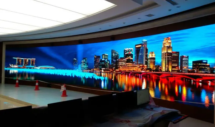 Telão LED grande HD colorido para interior de alta qualidade