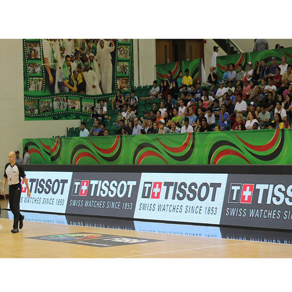 A tela impermeável exterior do estádio dos esportes conduziu a exposição do perímetro